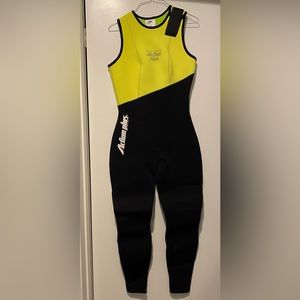 New✔️
Action Plus wetsuit- 2 Pieces